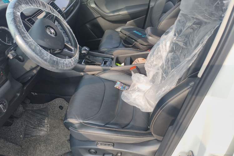 Used Skoda Kodiaq 2017 TSI330 7-Seater Two-Wheel-Drive Luxury Edition Left Front Seat