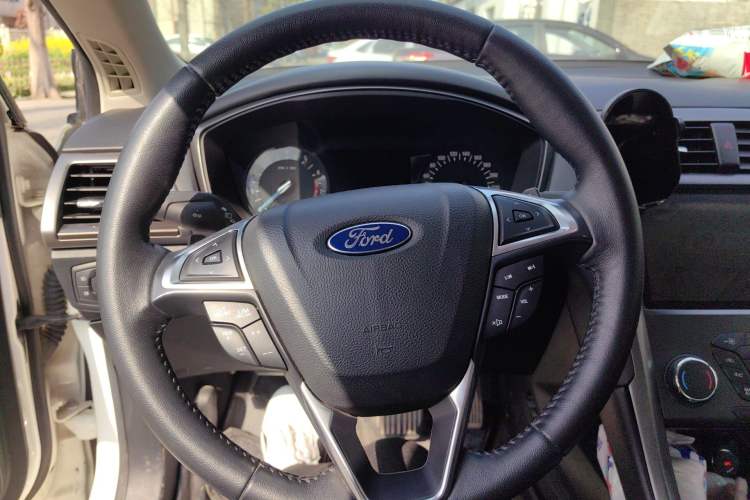 Used Ford Mondeo 2018 EcoBoost 180 Smart Control Fashion Model China V Standard