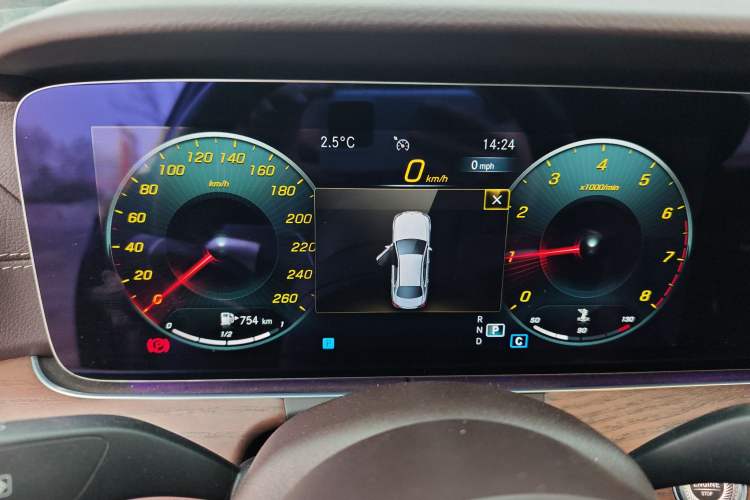 Used Mercedes-Benz E-Class 2023 E 260 L