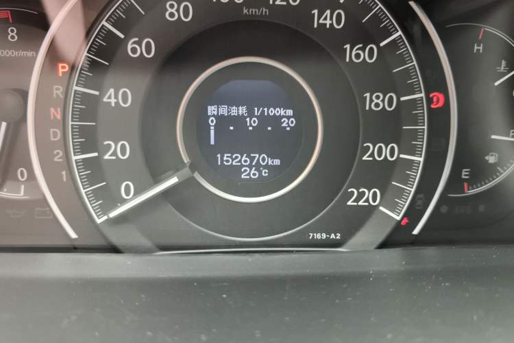 Used Honda CR-V 2013 2.4L four-wheel drive luxury version Odometer Close Up