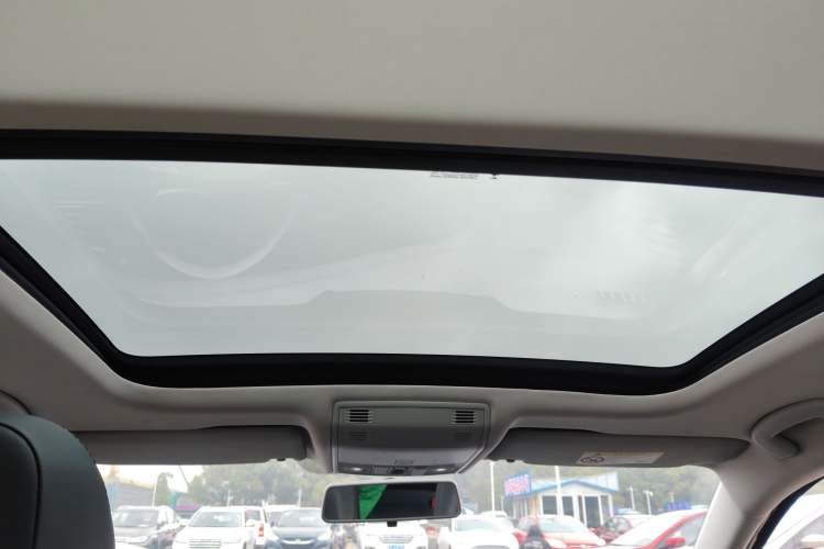 Used Volkswagen Sagitar 2021 280TSI DSG Comfort Connect Edition Headliner