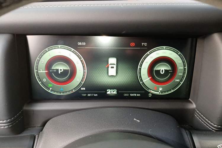 Used 212 T01 2024 2.0T Mechanic
