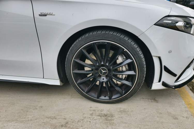 Used Mercedes-Benz A AMG 2020 AMG A 35 L 4MATIC Right Front Wheel Hub