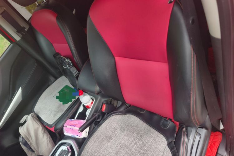 Used Nissan Navara 2017 2.5L Automatic 4x4 Luxury Edition QR25 Left Front Seat