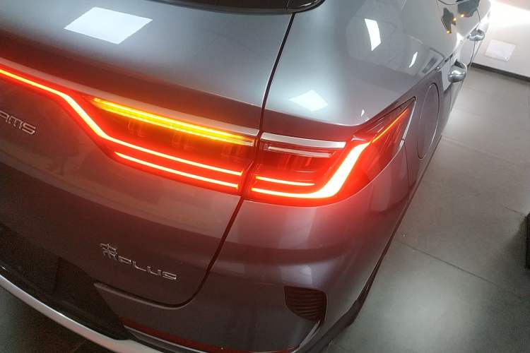 Used BYD Song PLUS New Energy 2021 DM-i 110KM Flagship Model Exterior 3