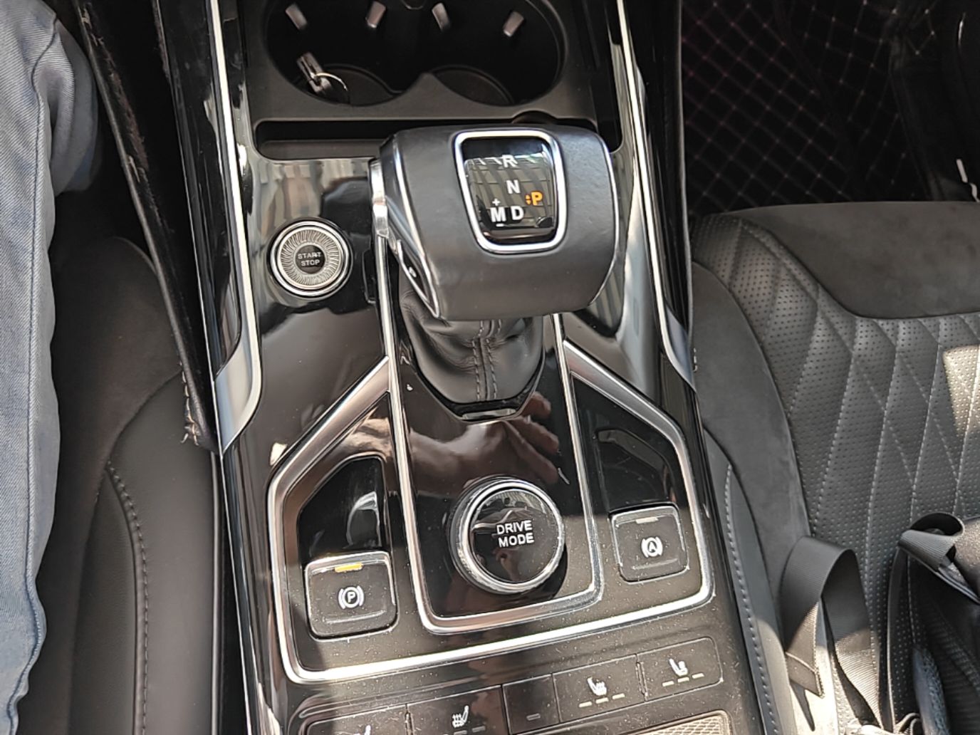 Hongqi HS5 2022 Revised Version 2.0T Smart Connect Flagship Edition — снимка 16