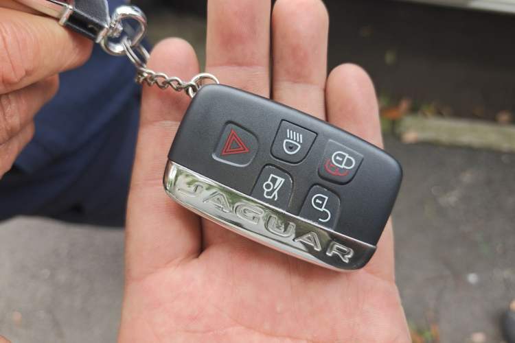 Used Jaguar XJ 2014 XJL 3.0 SC Two-Wheel-Drive Panoramic Business Edition Vehicle Key