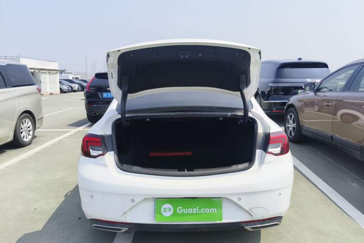 Used Buick Regal 2022 552T Smart Edition Trunk