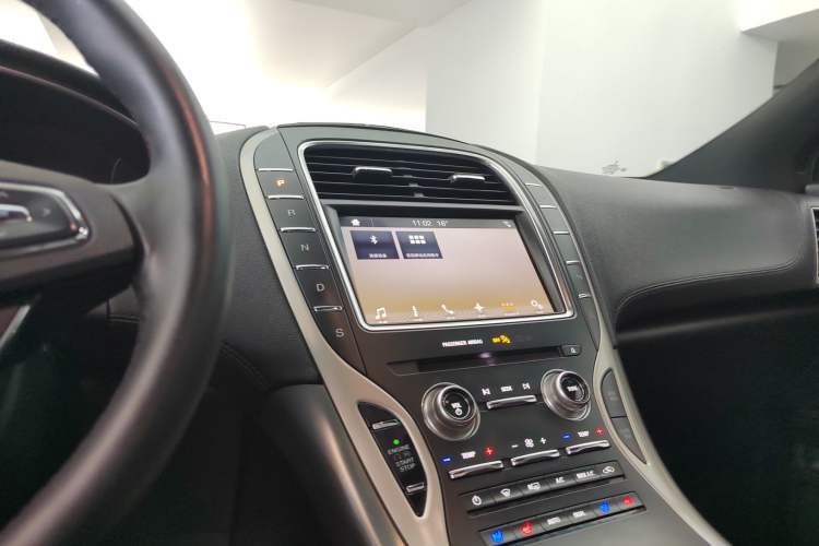 Used Lincoln MKX 2017 2.0T Four-Wheel Drive Zunya Edition
