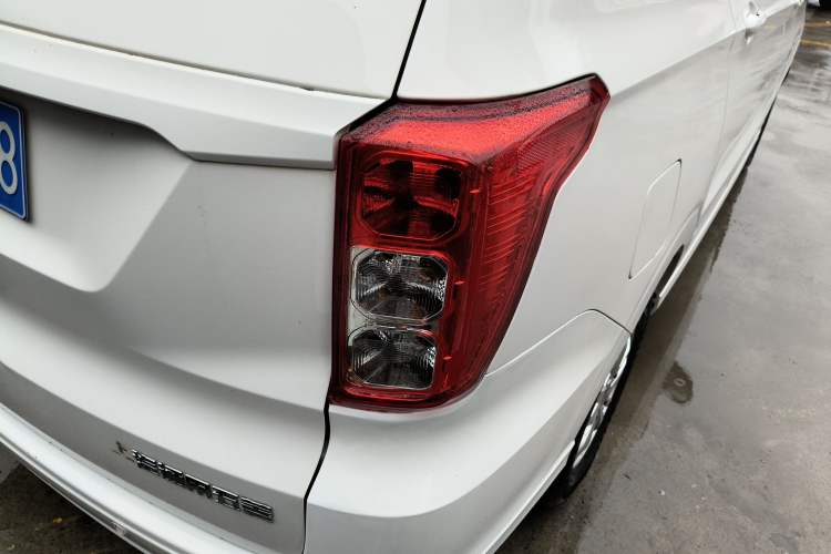 Used Wuling Hongguang 2019 1.5L S Comfort Edition China VI LAR
