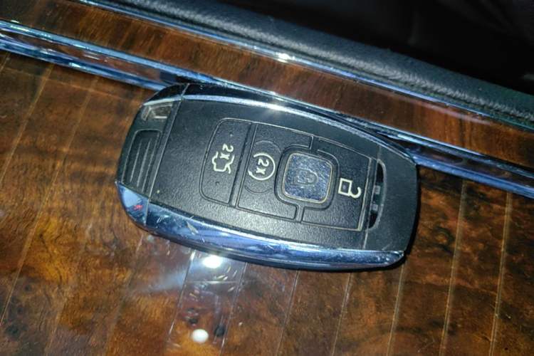 Used Lincoln Continental 2017 2.0T Two-Wheel-Drive Luxury Edition