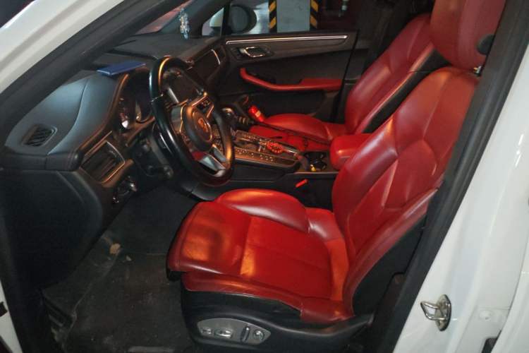 Used Porsche Macan 2016 Macan 2.0T Left Front Seat