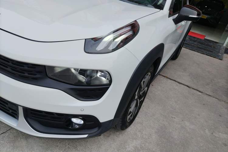 Used Lynk & Co 02 2018 1.5T DCT Two-Wheel Drive Pro Version China V Emission Standard
