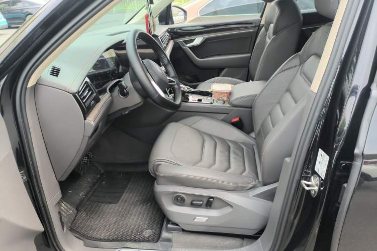 Used Volkswagen Touareg 2021 3.0 TSI Prestige Edition Classic Sport Package Left Front Seat