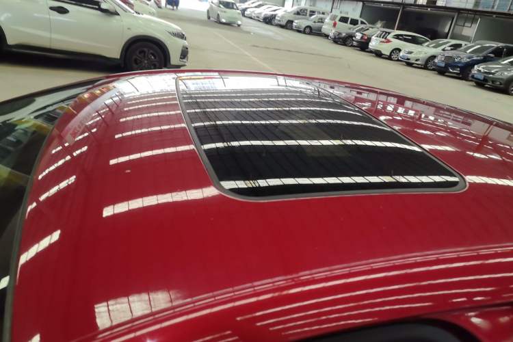 Used Chevrolet Cruze 2017 1.5L Automatic Pioneer Sunroof Edition
