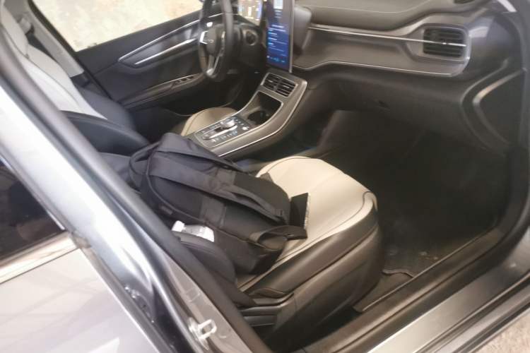 Used BYD Destroyer 05 2024 HONOR Edition DM-i 55KM Luxury Model Right Front Seat