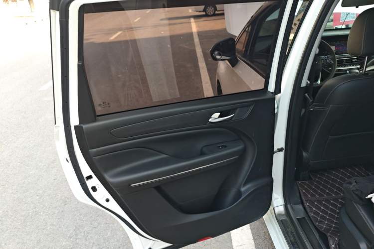 Used GAC Trumpchi M6 2021 270T DCT Luxury Edition (7-seater)