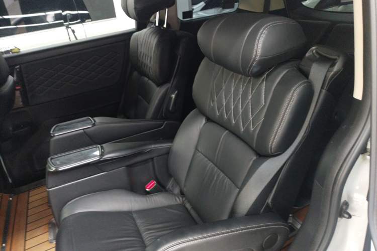 Used Honda Elysion 2019 2.0L Hybrid Luxury Edition