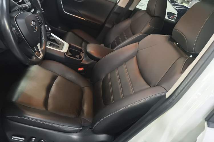 Used Toyota RAV4 2021 2.0L CVT Two-Wheel Drive Fashion PLUS Edition Left Front Seat