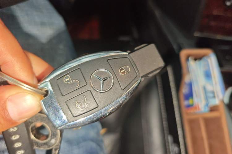 Used Mercedes-Benz GL-Class  Vehicle Key