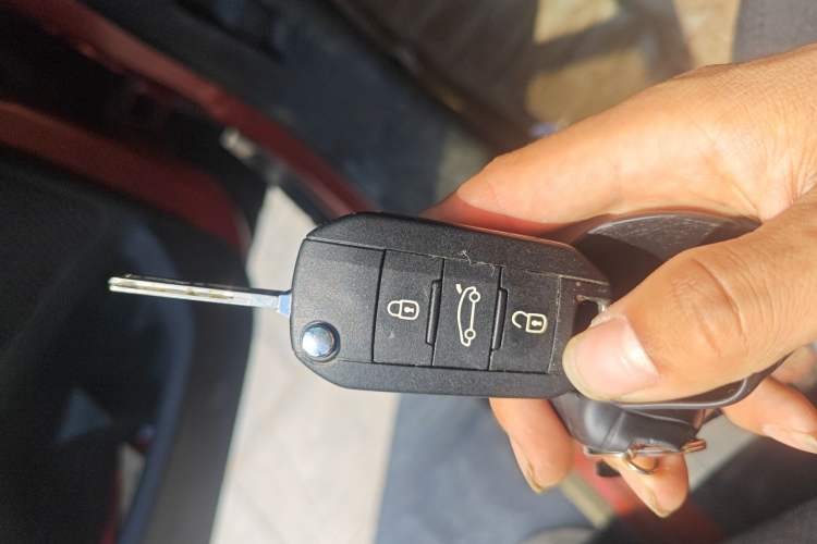 Used Peugeot 2008 2018 1.6L Automatic Fashion Edition Vehicle Key