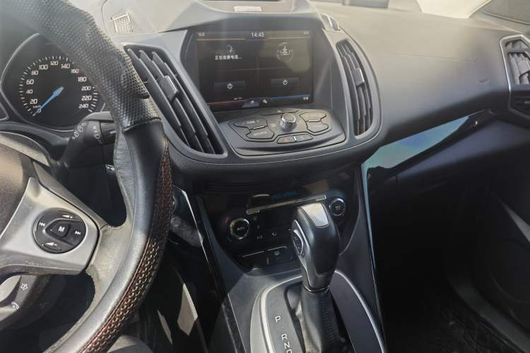 Used Ford Kuga 2013 2.0L GTDi Four-Wheel-Drive Sport Model
