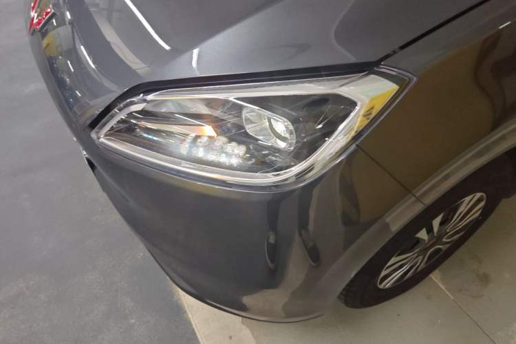 Used Wuling Hongguang New Energy 2024 All-Electric Model 300KM Standard Version
