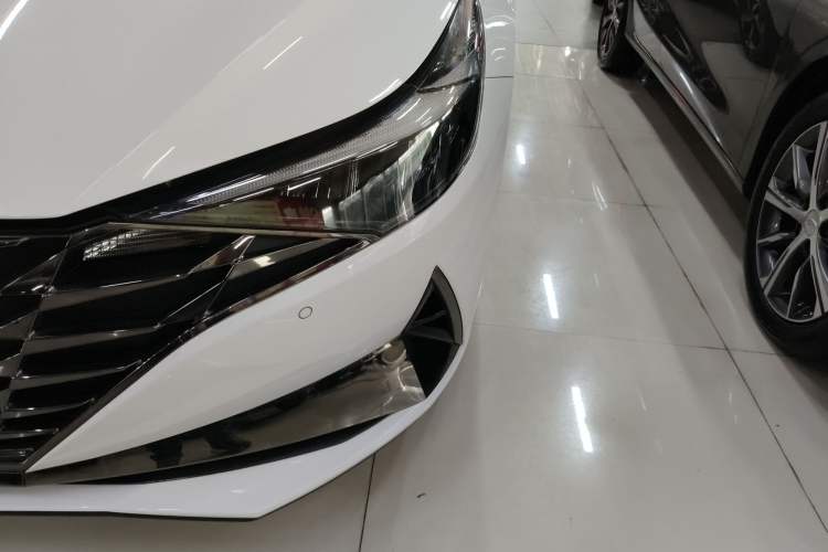 Used Hyundai Elantra 2022 1.5L CVT GLX Elite Edition Left Front Headlight