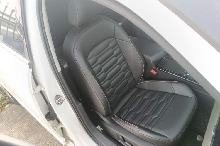 Used Volkswagen Passat 2019 330TSI Elite Edition China VI
