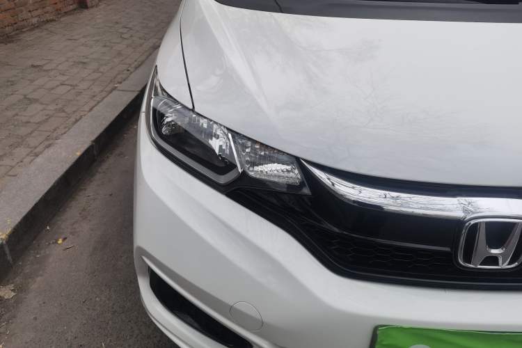 Used Honda Fit 2018 1.5L CVT Comfort Sunroof Version