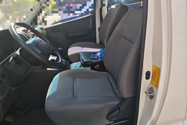 Used Jinbei Express 2017 2.0L Standard Version V19 Left Front Seat