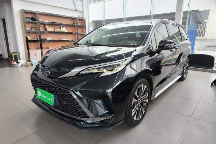 Used Toyota Granvia 2023 2.5L Hybrid Flagship VIP Edition