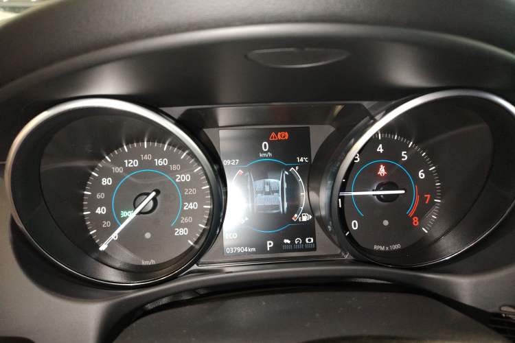 Used Jaguar XE 2017 2.0T 200 PS R-Sport