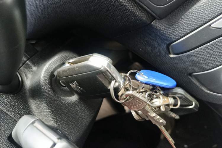 Used Peugeot 408 2014 1.8L Automatic Leading Edition
