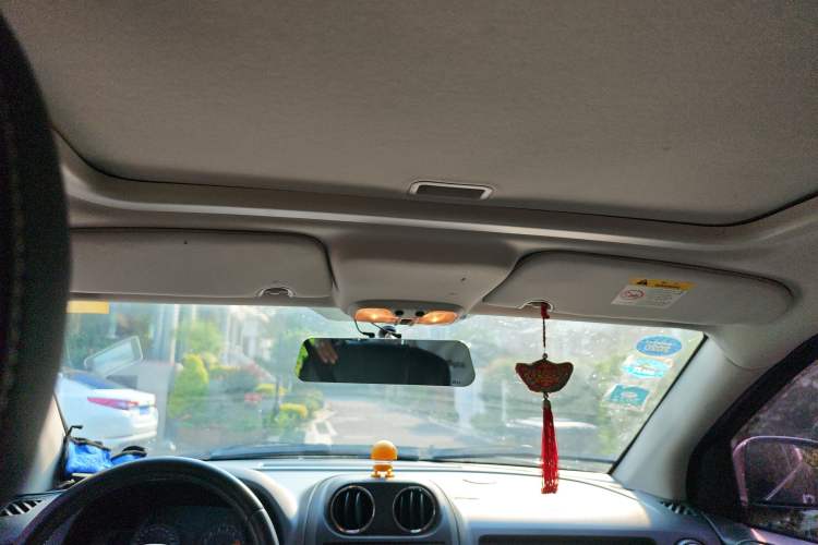 Used Jeep Compass 2015 2.0L two-wheel drive sport version