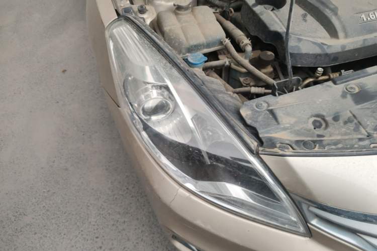 Used Haima Fumei 2017 1.6L Automatic Luxury Model Right Front Headlight