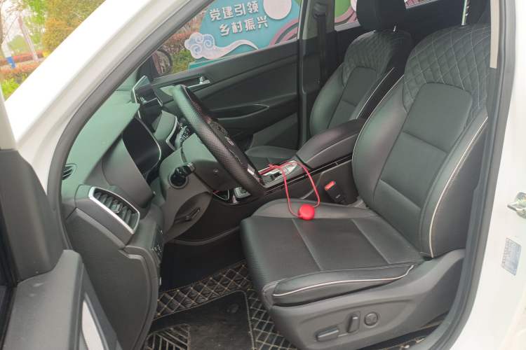 Used Hyundai Tucson 2020 280TGDi Two-Wheel-Drive GLS Fashion Edition China VI Standard Left Front Seat