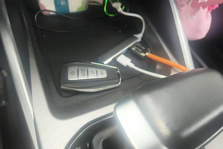 Used Geely Auto Emgrand 2023 4th Generation Champion Edition 1.5L CVT Luxury Model Vehicle Key