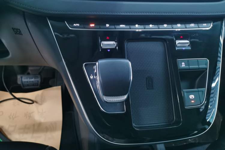 Used Hongqi HQ9 2023 2.0T Smart Connect Flagship Edition