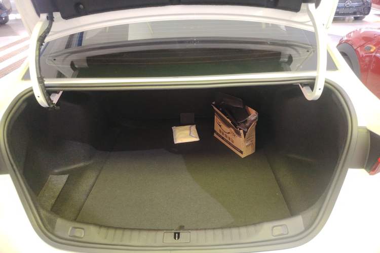 Used Buick Verano 2023 Pro Le Yi Edition Trunk