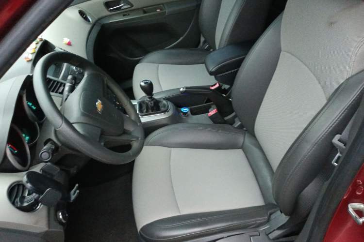 Used Chevrolet Cruze 2013 1.6L SL MT
