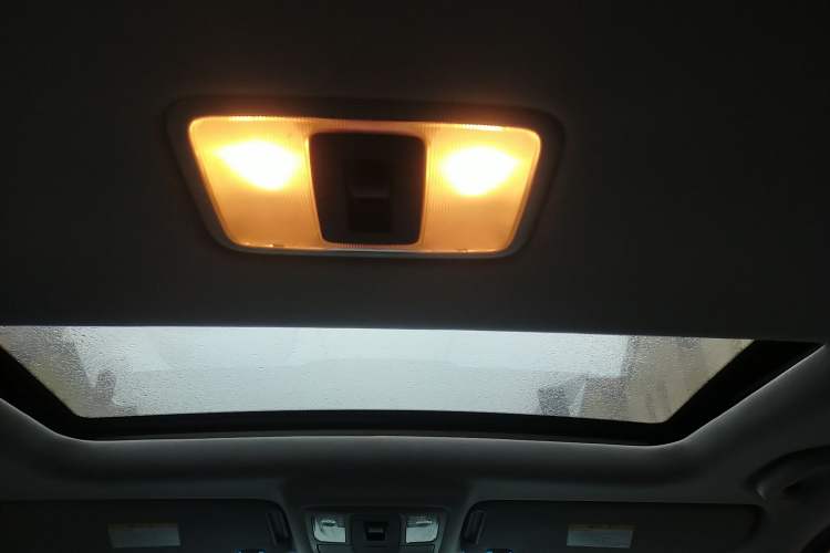 Used Kia Borrego 2008 3.8L Luxury Edition China IV Headliner