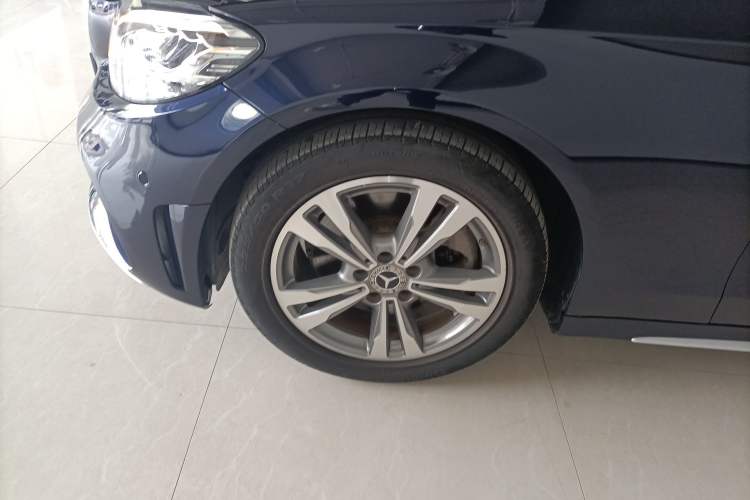 Used Mercedes-Benz C-Class 2020 C 200 L Fashion Edition Sport Version Left Front Wheel Hub
