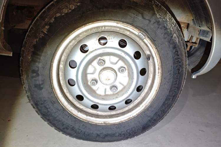 Used Wuling Rongguang 2011 1.2L Base Version