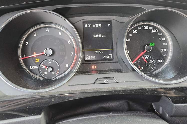 Used Volkswagen Tiguan L 2018 380TSI Automatic All-Wheel Drive Luxury Edition Odometer Close Up