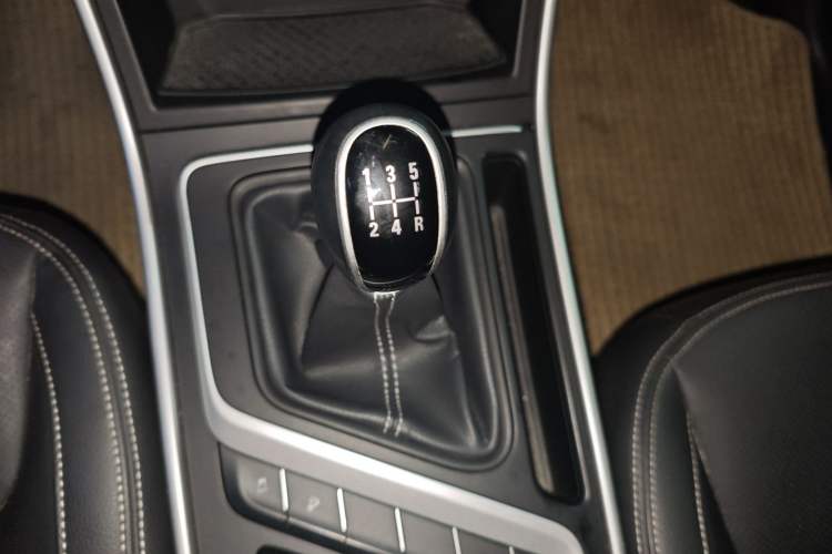 Used Geely Auto Vision X6 2018 1.8L Manual 4G Connect Luxury Edition