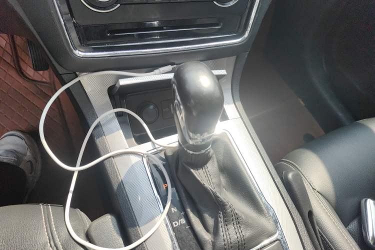 Used Roewe RX5 2018 20T Two-Wheel Drive Automatic Flagship Edition
