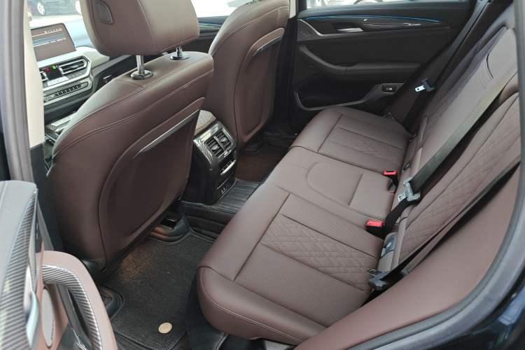 Used BMW iX3 2023 Leading Model
