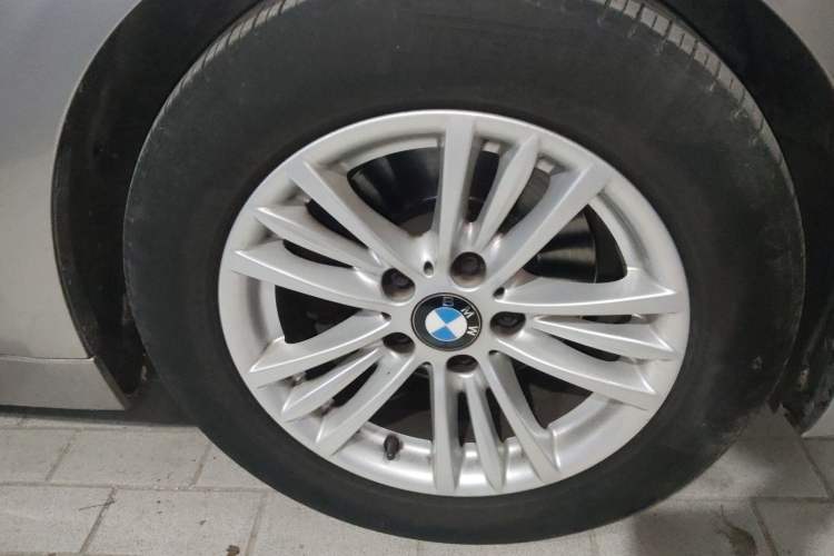 Used BMW 3 Series 2014 320Li Fashion Model