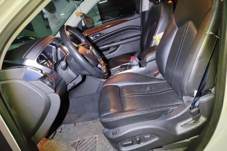 Used Cadillac SRX 2015 3.0L Elite Model